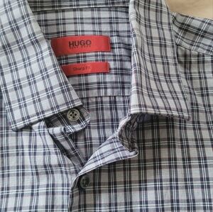 Hugo boss, size 14 1/2 >S,